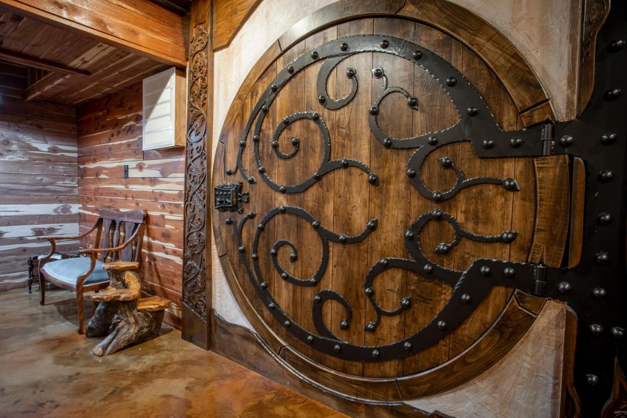 The Hobbit House, Fantasy Comes Home! ラッセルビル エクステリア 写真